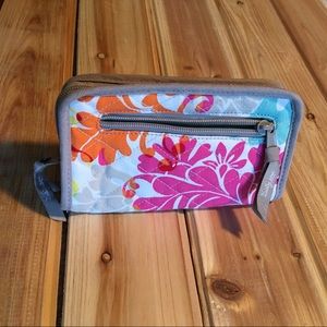 Thirty-One zip up wallet